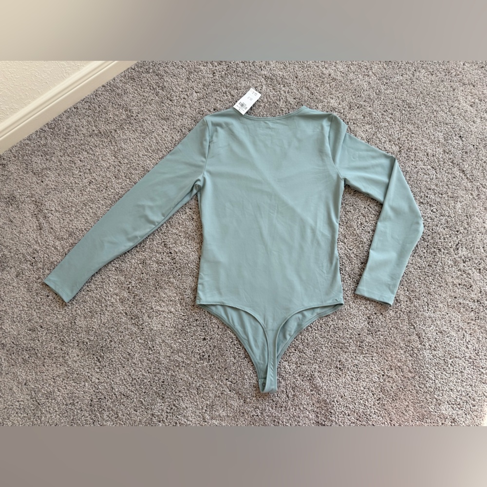 Abercrombie & Fitch Womens Wrap Bodysuit - Light Teal
Blue - Picture 2 of 7
